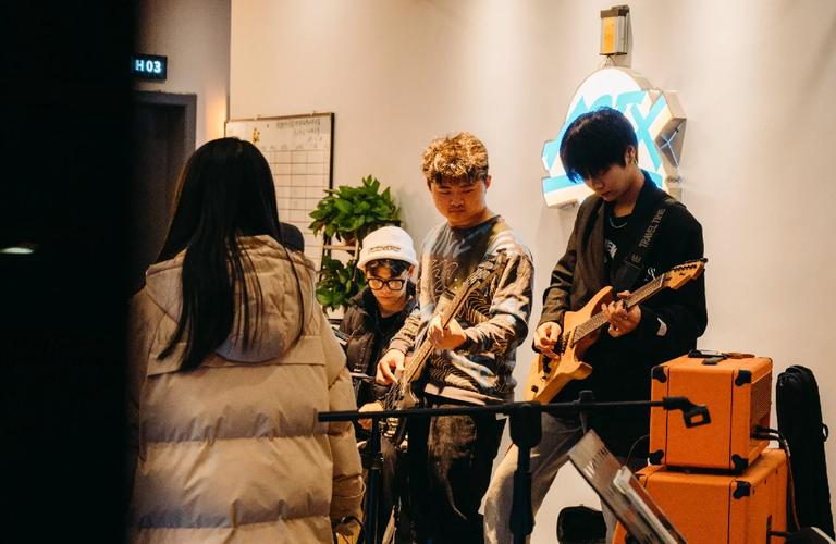 留下Varus猛烈收割 Ninefog 并未能推倒三人。 Ninjas in Pyjamas 击败了 LGD.Y